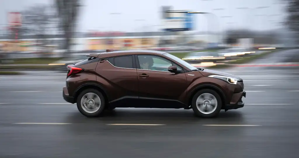 Príspevok na dochádzanie do práce v Nemecku 2026: Ako efektívne odpočítať náklady a zvýšiť vrátenie dane?